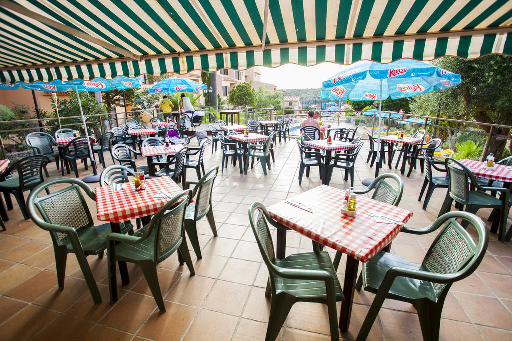 Bahia Park Hotel Cala En Porter  Bagian luar foto