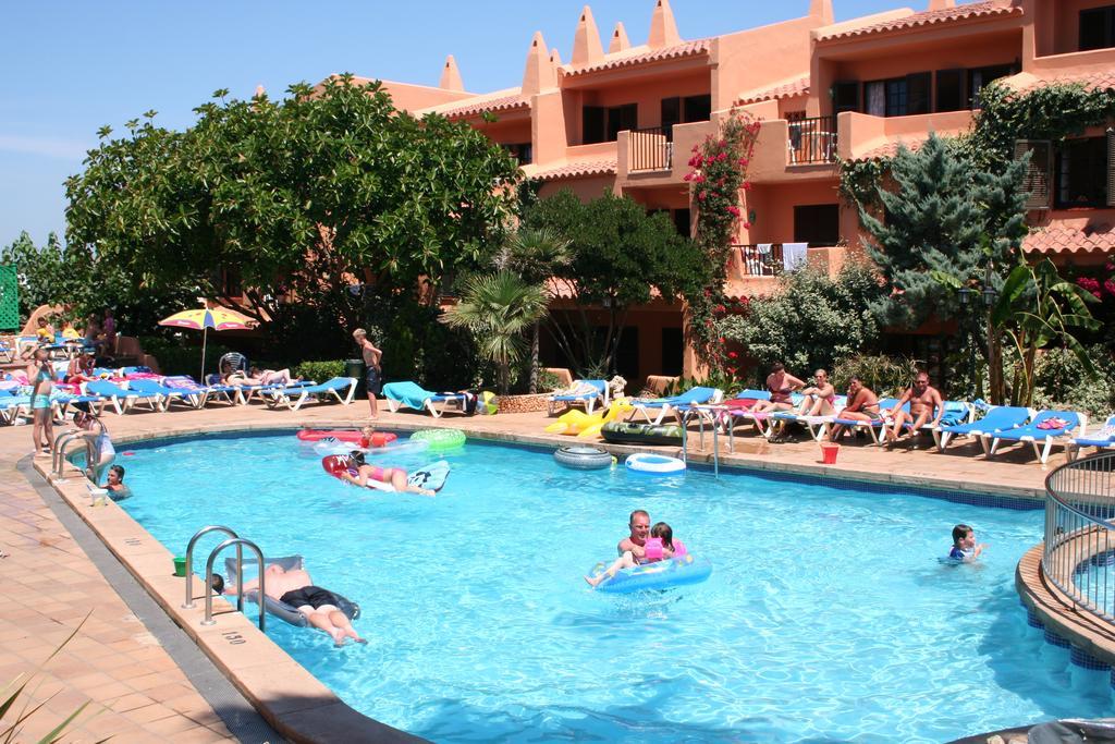 Bahia Park Hotel Cala En Porter  Bagian luar foto