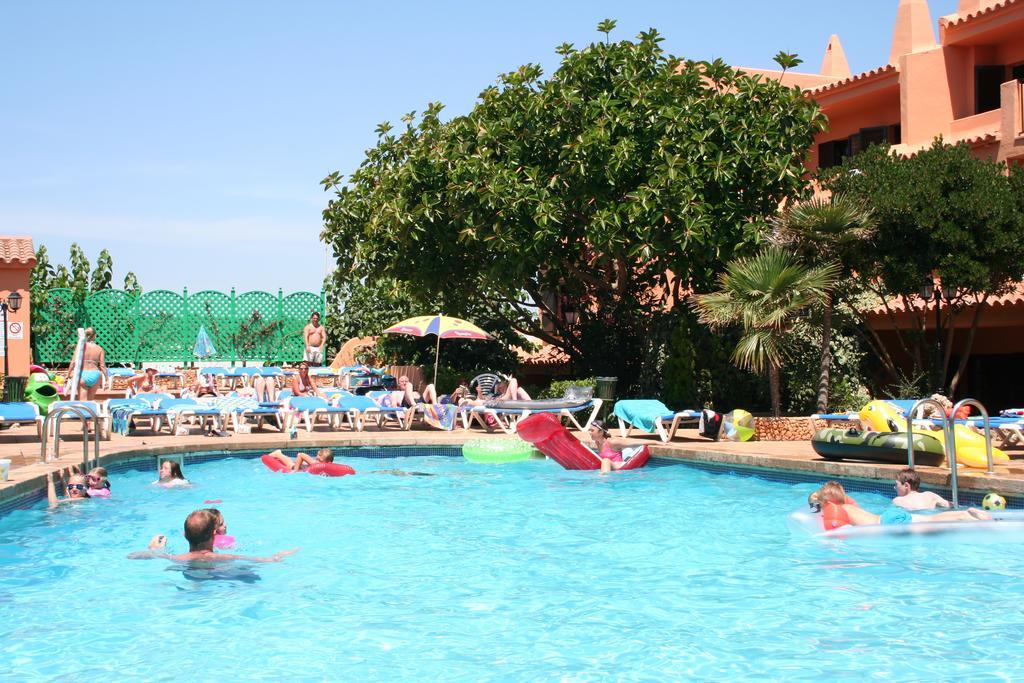 Bahia Park Hotel Cala En Porter  Bagian luar foto